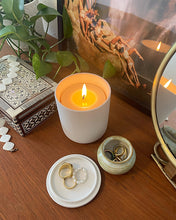 Load image into Gallery viewer, CLASSIC WHITE Ceramic &amp; Candle Set
